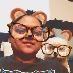 Meet your Posher, Yanira